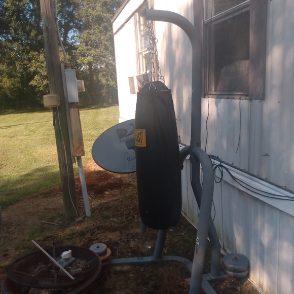 Everlasting punching bad - Picture 2 of 2